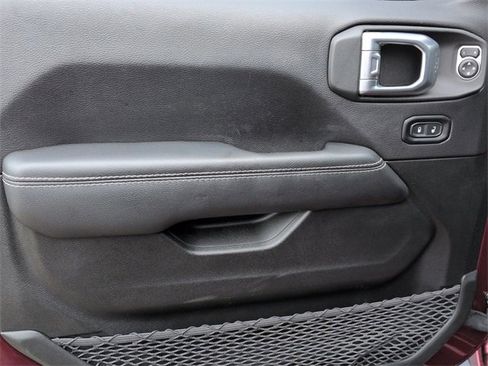 Certified 2022 Jeep Wrangler Unlimited Sahara w/ LED Lighting Group image 14