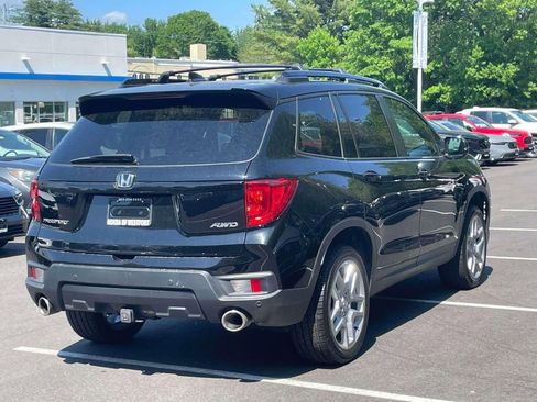 Certified 2025 Honda Passport EX-L image 4