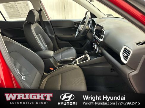 Certified 2023 Hyundai Venue Limited image 18