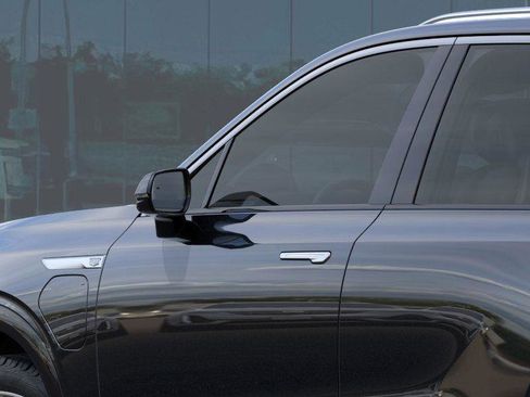 New 2026 Cadillac Vistiq Luxury w/ LPO, Floor Liner Package AWD/4WD image 13