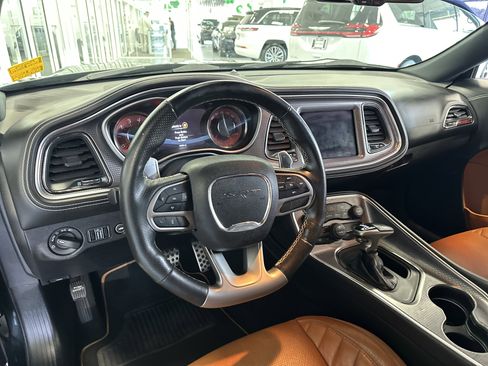 Used 2020 Dodge Challenger SRT Hellcat image 20