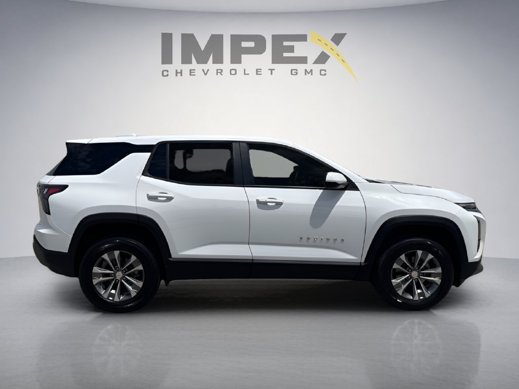 Used 2026 Chevrolet Equinox LT FWD image 6