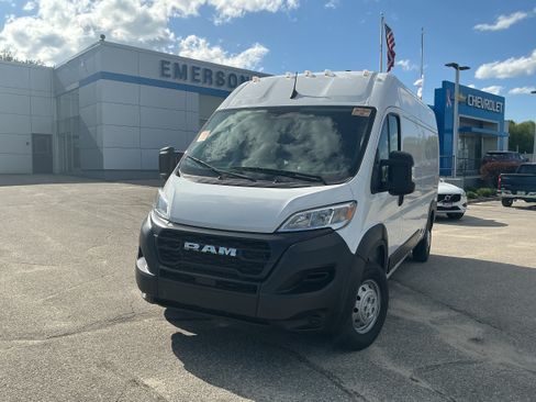 Used 2023 RAM ProMaster 2500 FWD image 2
