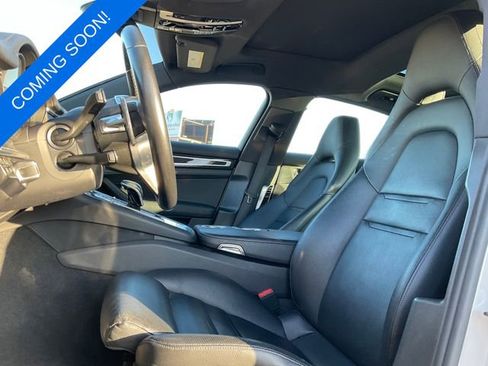 Used 2018 Porsche Panamera image 4