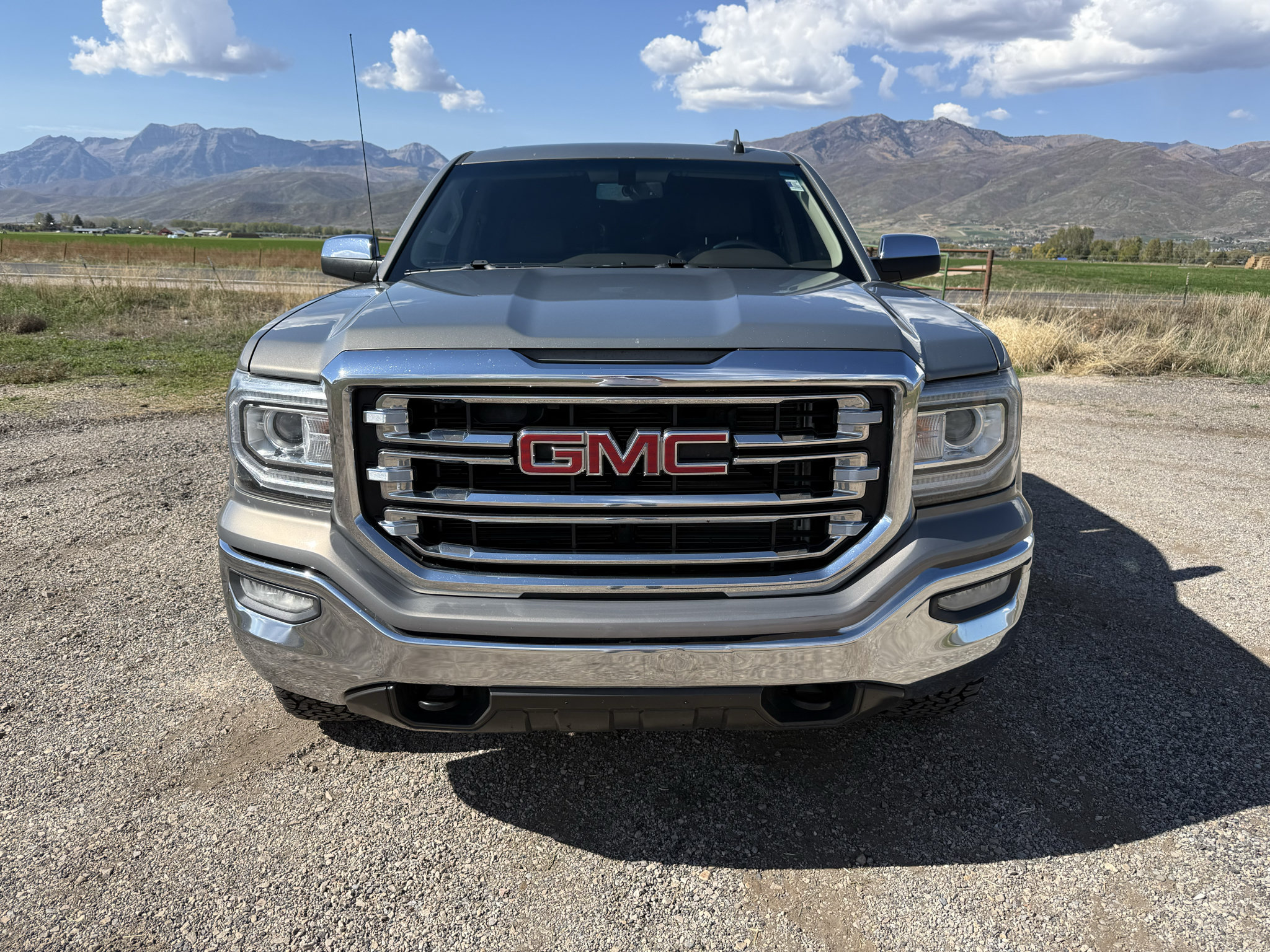 Used 2017 GMC Sierra 1500 SLT w/ SLT Premium Package AWD/4WD image 2