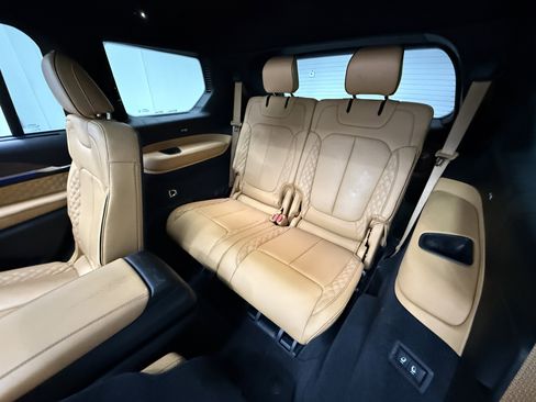 Used 2022 Jeep Grand Cherokee L Summit w/ Luxury Tech Group V image 26