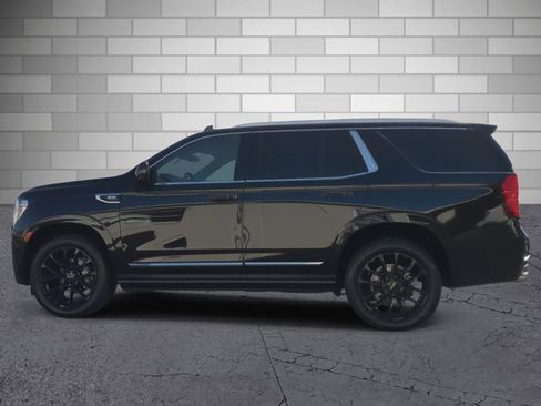 Used 2022 GMC Yukon Denali image 2