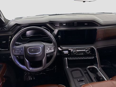 Used 2024 GMC Sierra 2500 Denali Ultimate AWD/4WD image 26