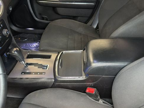 Used 2014 Dodge Charger R/T RWD image 25