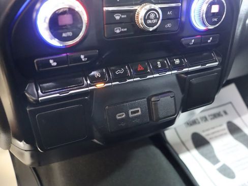 Used 2021 GMC Sierra 1500 SLE image 56