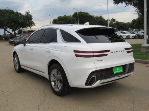 Used 2022 Genesis GV70 2.5T AWD/4WD image 9