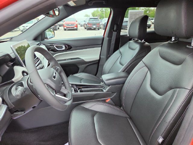 Used 2025 Jeep Compass Limited AWD/4WD image 24