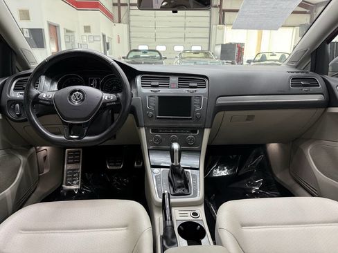 Used 2017 Volkswagen Golf Alltrack SE AWD/4WD image 21
