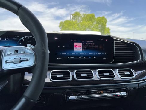 Used 2021 Mercedes-Benz GLE 63 AMG S image 31