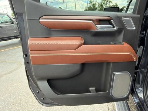 Used 2023 GMC Sierra 1500 Denali Ultimate AWD/4WD image 18