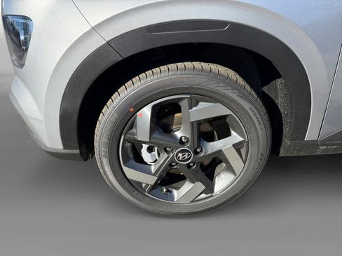 New 2026 Hyundai Venue SEL image 9