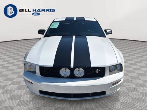 Used 2008 Ford Mustang GT RWD image 2