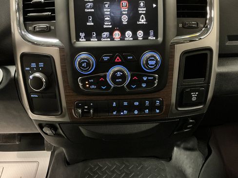 Used 2017 RAM 2500 Laramie AWD/4WD image 16