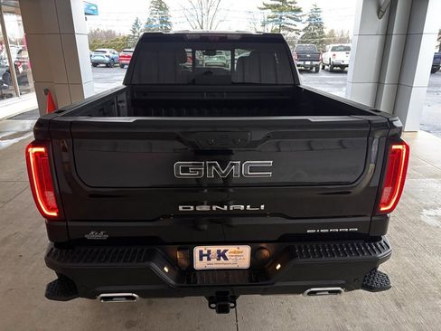 Used 2024 GMC Sierra 1500 Denali Ultimate image 5