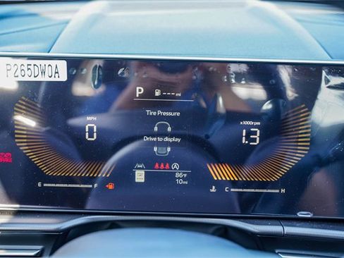 New 2025 Kia Carnival SX w/ SX Dark Edition Package image 26