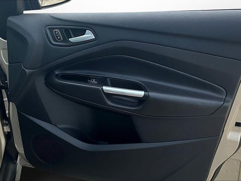 Used 2017 Ford C-MAX SE image 26