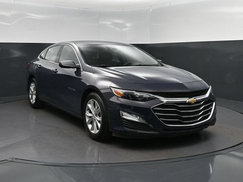 Used 2025 Chevrolet Malibu LT FWD image 9