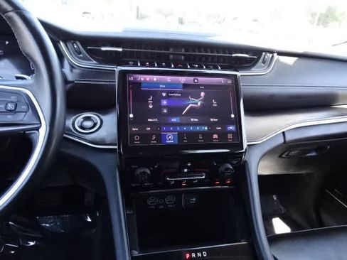 Used 2021 Jeep Grand Cherokee L Limited RWD image 27