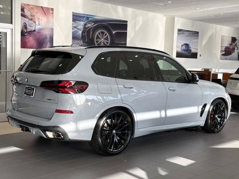 Used 2026 BMW X5 xDrive40i w/ M Sport Package image 3