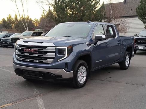 Used 2024 GMC Sierra 1500 SLE image 4
