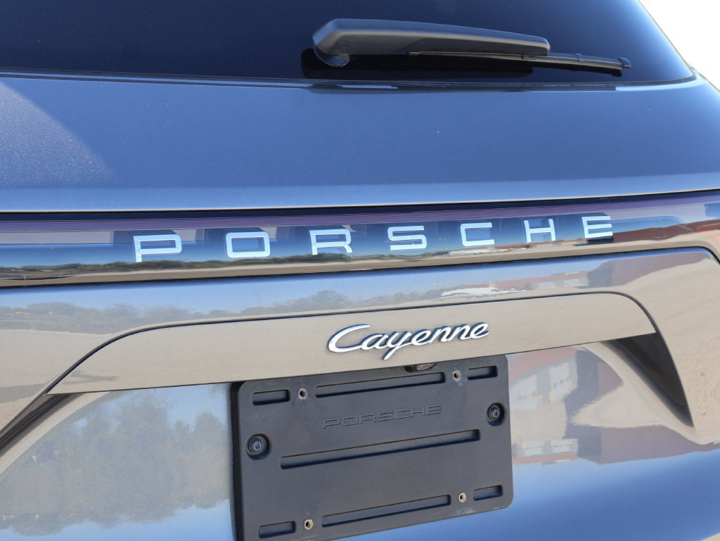 Used 2020 Porsche Cayenne AWD/4WD image 6