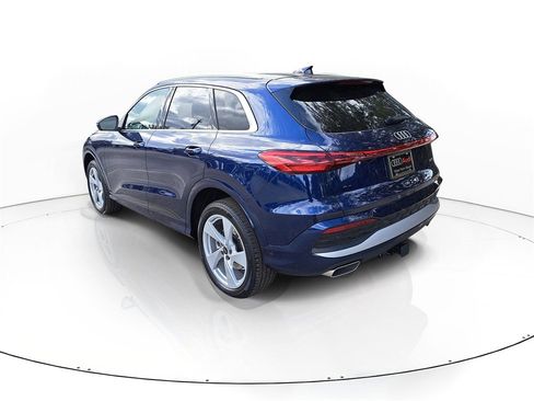 New 2025 Audi Q5 Premium Plus image 3