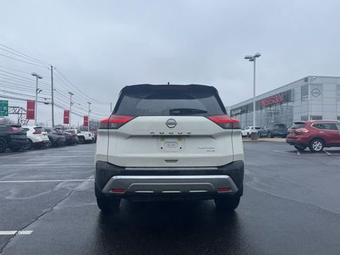 Certified 2023 Nissan Rogue Platinum w/ Platinum Premium Package image 6