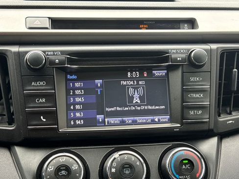 Used 2016 Toyota RAV4 LE image 17