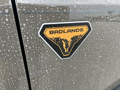 New 2025 Ford Bronco Badlands AWD/4WD image 10