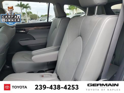 Used 2023 Toyota Highlander Limited image 19