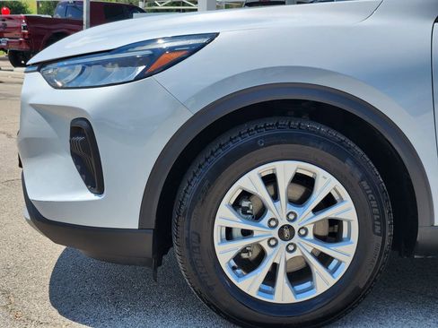 Used 2025 Ford Escape Active FWD image 9