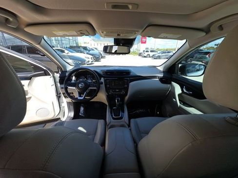 Used 2021 Nissan Rogue Sport SL w/ Premium Package image 26