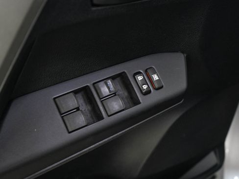 Used 2018 Toyota RAV4 LE w/ All Weather Liner Package AWD/4WD image 20