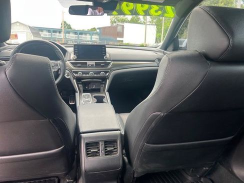 Used 2020 Honda Accord Sport image 10