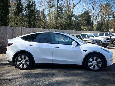 Used 2020 Tesla Model Y Long Range image 15