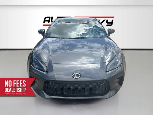Used 2024 Toyota GR86 Premium RWD image 2