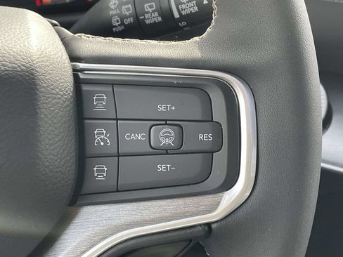 New 2026 Jeep Grand Wagoneer Limited AWD/4WD image 31