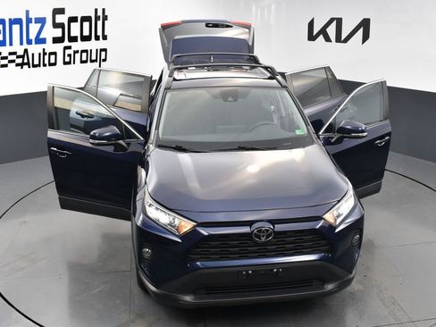 Used 2021 Toyota RAV4 XLE w/ Convenience Package image 29