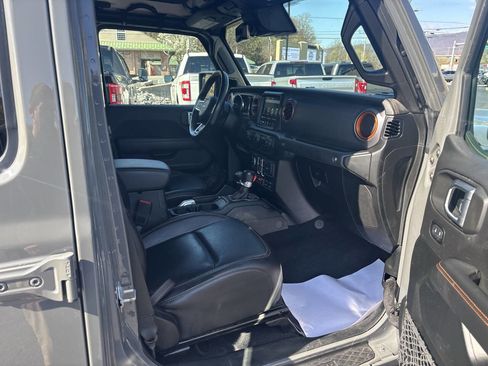 Used 2021 Jeep Gladiator Mojave AWD/4WD image 15