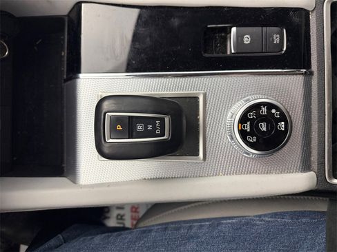 Used 2022 Mitsubishi Outlander SEL image 21