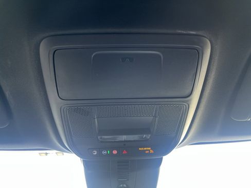 New 2025 Chevrolet Traverse LT w/ LPO, Floor Liner Package image 20