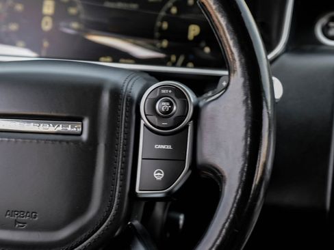 Used 2017 Land Rover Range Rover Supercharged image 16