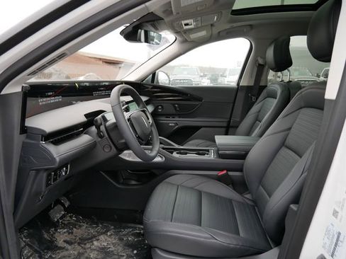 New 2026 Lincoln Nautilus Reserve AWD/4WD image 11