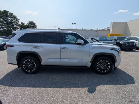 Used 2025 Toyota Sequoia Limited AWD/4WD image 2