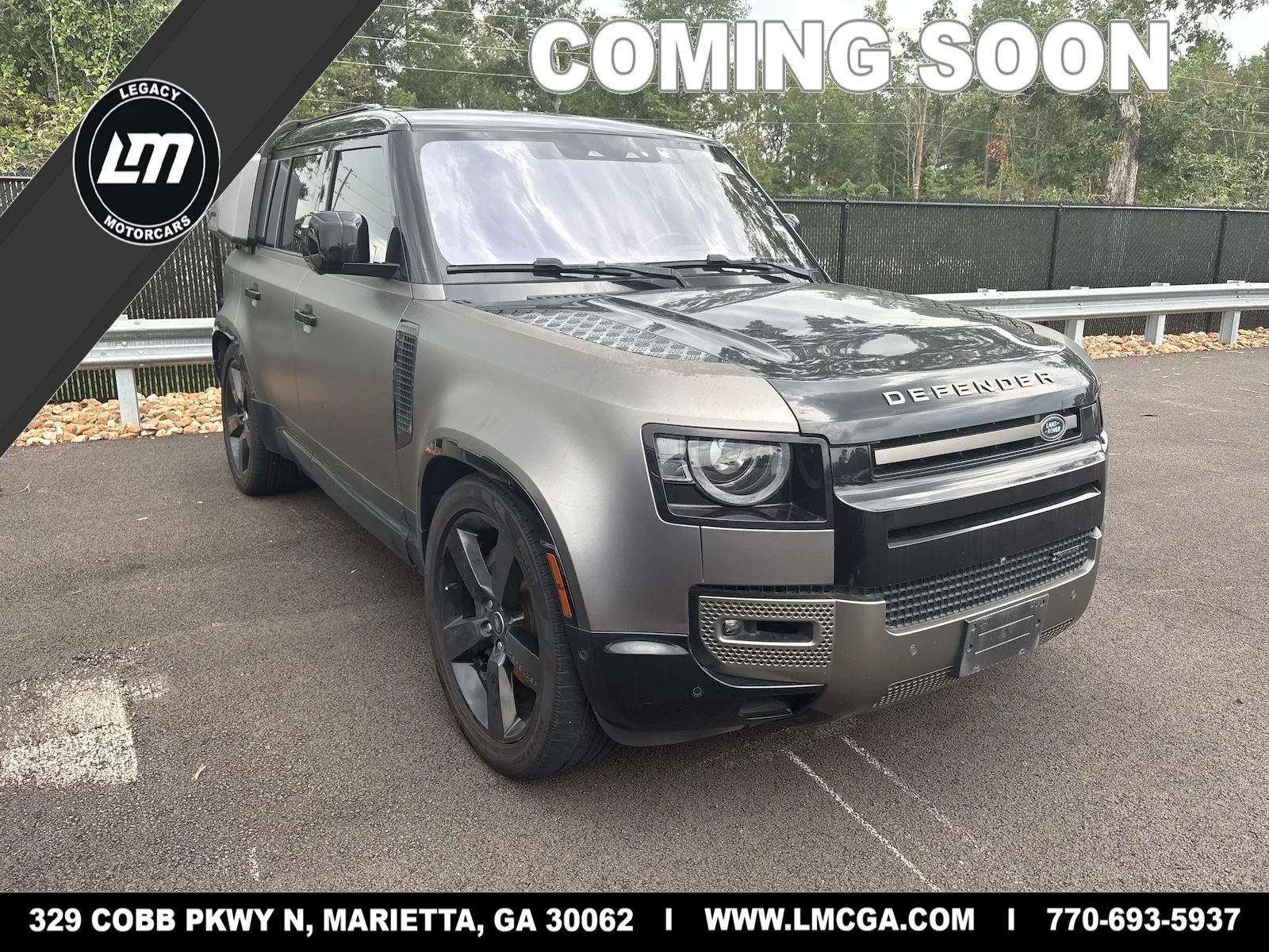 Used 2023 Land Rover Defender 110 X-Dynamic SE AWD/4WD image 1